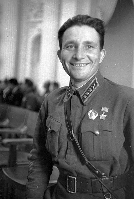 Герой Советского Союза Демид Яковлевич Шевенок, 1940 - 1941, г. Москва