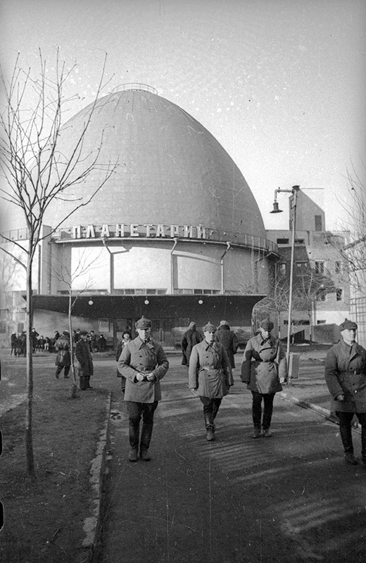 Здание московского планетария, 1939 - 1941, г. Москва