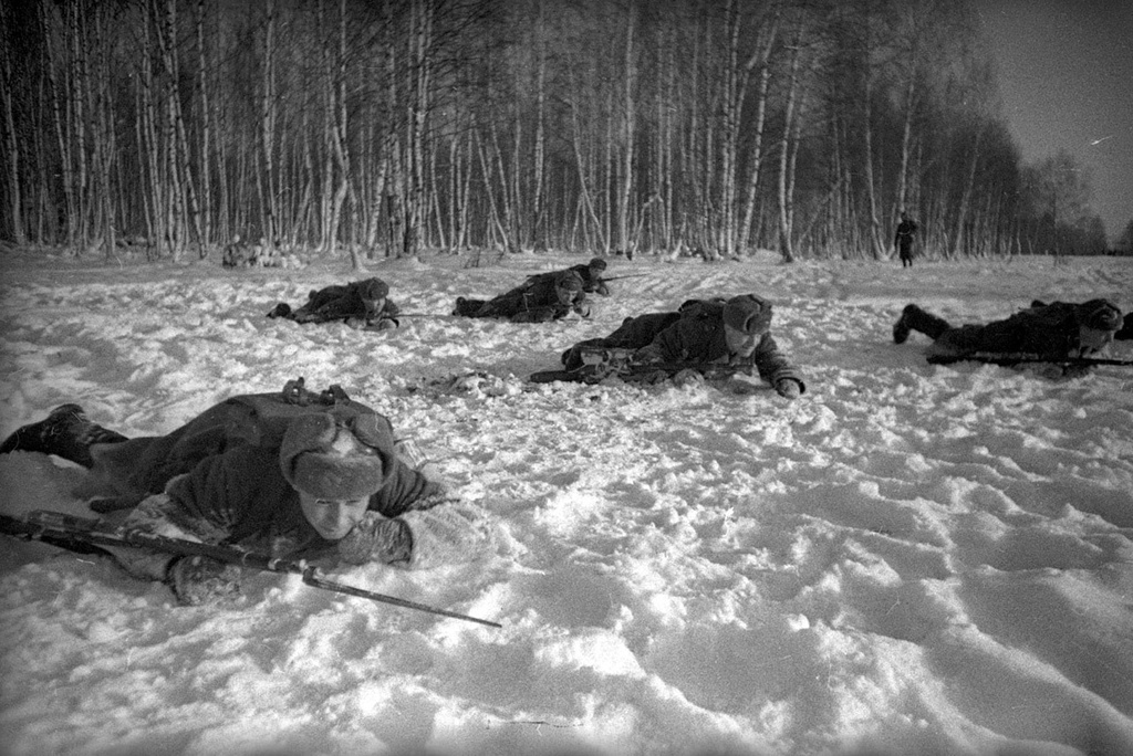 Передовое стрелковое отделение младшего командира М. А. Леухина. Переползание, 1940 год