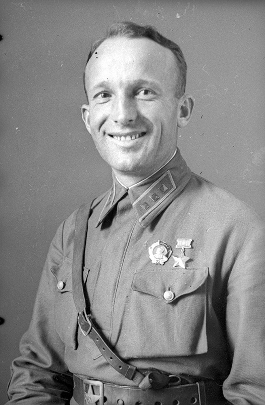 Герой Советского Союза Василий Михайлович Мешков, 1940 год, г. Москва