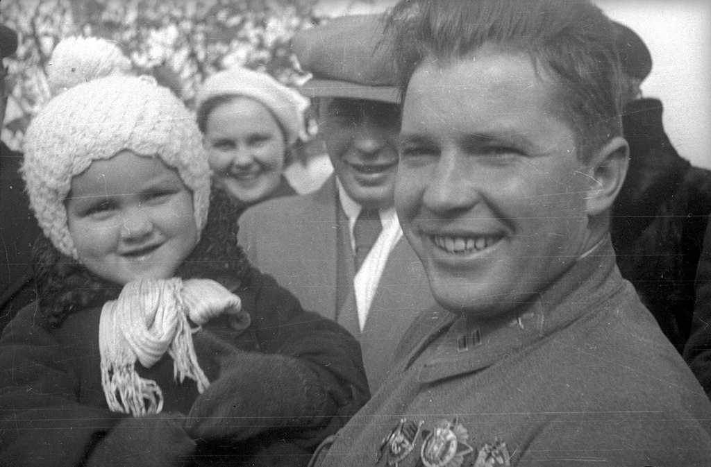 Будущий дважды Герой Советского Союза Григорий Кравченко, 1939 год, г. Москва