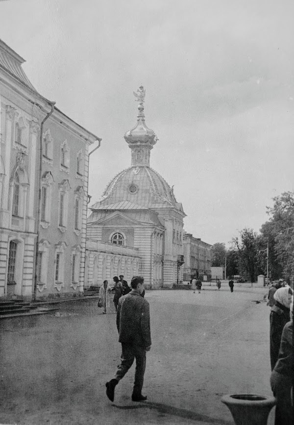 Без названия, 1960 - 1965, г. Петродворец. Ныне Петергоф.