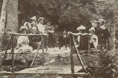 Цесаревич Георгий Александрович на пикнике, 27 апреля 1894, Тифлисская губ., пос. Абас-Туман
