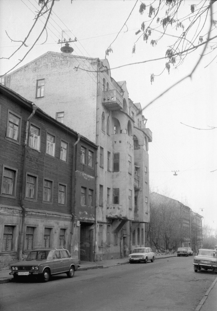 Московские дома и улицы конца 1980-х годов, 1 октября 1985 - 1 ноября 1994, г. Москва. Предположительно, окончание Рыбникова переулка (Костянский переулок). 