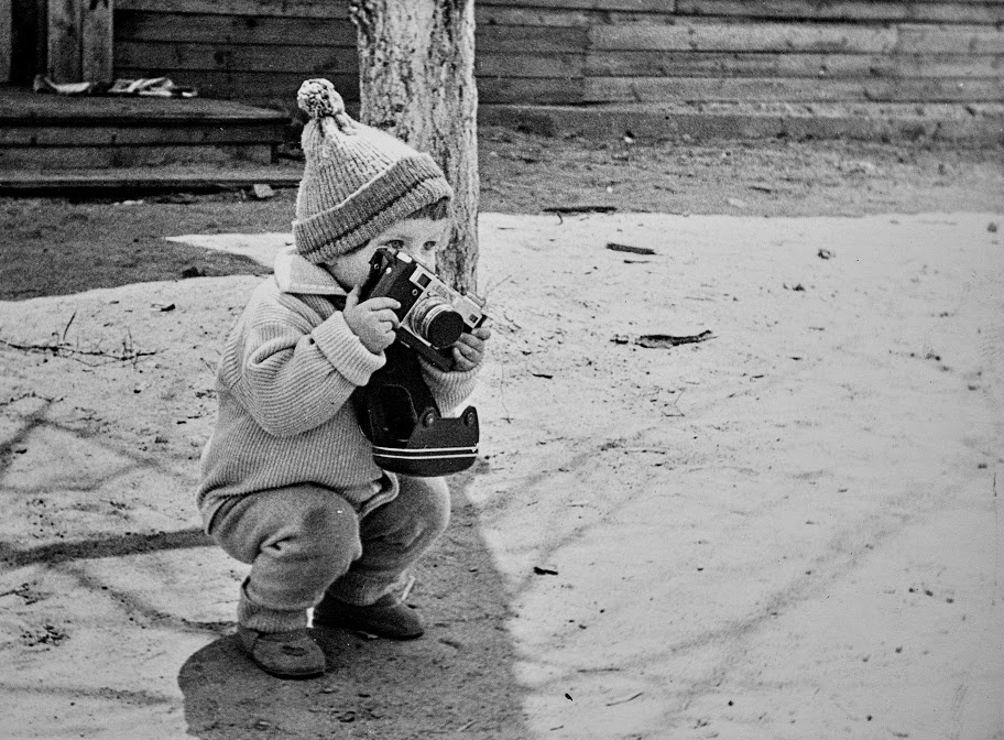 Юный фотограф, 1965 год, г. Чита. Выставки&nbsp;«Детские забавы ушедшей эпохи», «Без фильтров. Любительская фотография Оттепели и 60-х» с этой фотографией.