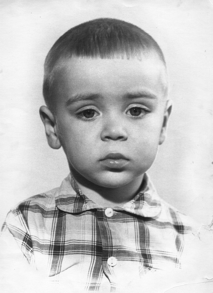 Портрет Вовы Карлова, 1963 год, г. Москва. Ныне – район Измайлово.