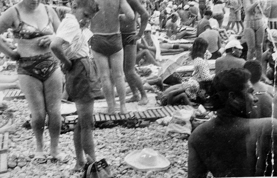 На Черноморском пляже, 1960 год. Выставка «Без фильтров. Любительская фотография Оттепели и 60-х» с этой фотографией.