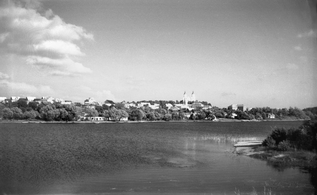 Берега озера Зарасай, 1 июня 1960 - 1 октября 1960, Литовская ССР, г. Зарасай. 