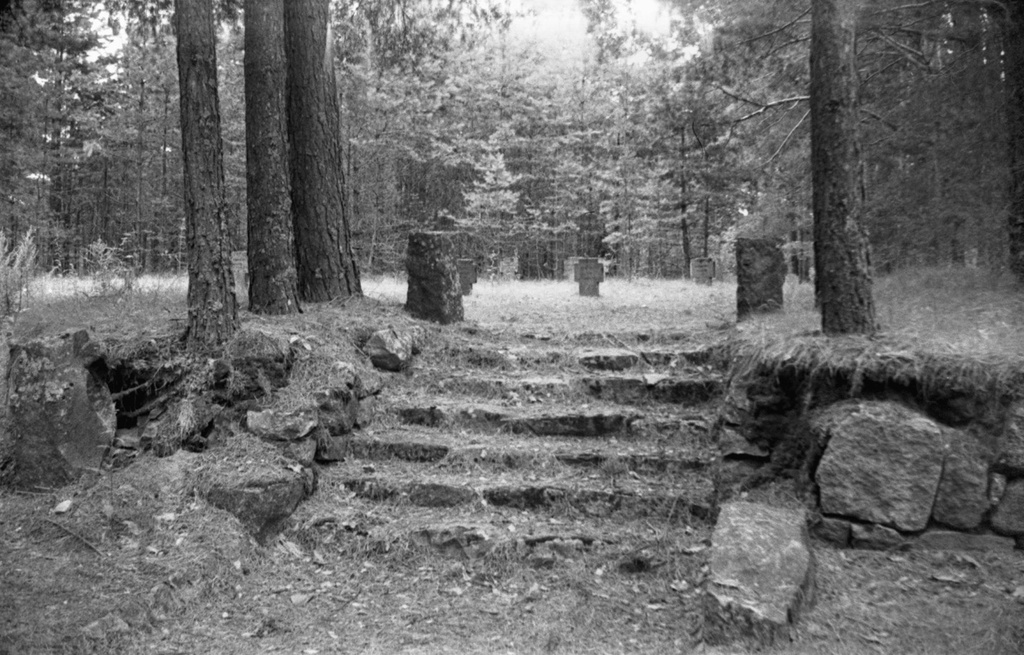 Старое кладбище в Зарасае, 1 июня 1960 - 1 октября 1960, Литовская ССР, г. Зарасай. 
