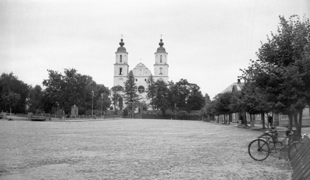 Центральная площадь города Зарасай, 1 июня 1960 - 1 октября 1960, Литовская ССР, г. Зарасай. 