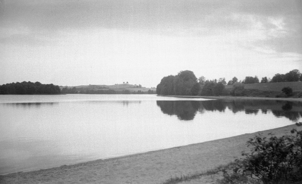 Берега озера Зарасай, 1 июня 1960 - 1 октября 1960, Литовская ССР, г. Зарасай. 