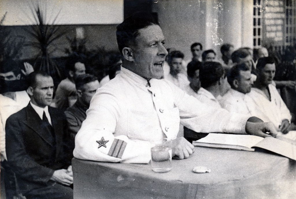 Выступление комиссара главного штаба ВМФ товарища Николаева, 1939 год, г. Москва