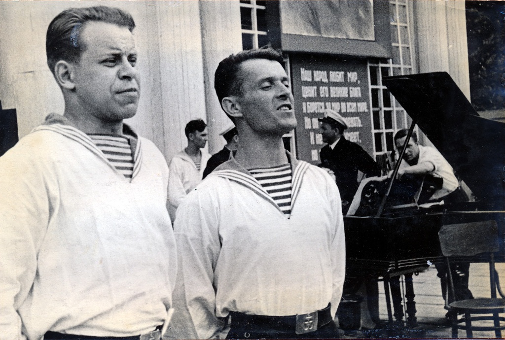 Выступление в Парке ансамбля черноморской песни и пляски, 1939 год, г. Москва