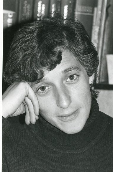 Ирина Гривнина, 1980 год. Ирина Владимировна Гривнина – журналист, переводчик, член «Рабочей Комиссии по расследованию случаев использования психиатрии в политических целях». В 1981–1983 годах находилась в ссылке. С 1985 года живет в Нидерландах, в Амстердаме.