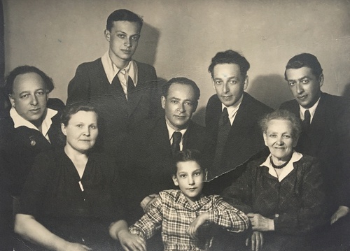 Семья Разгонов, 1930 - 1938