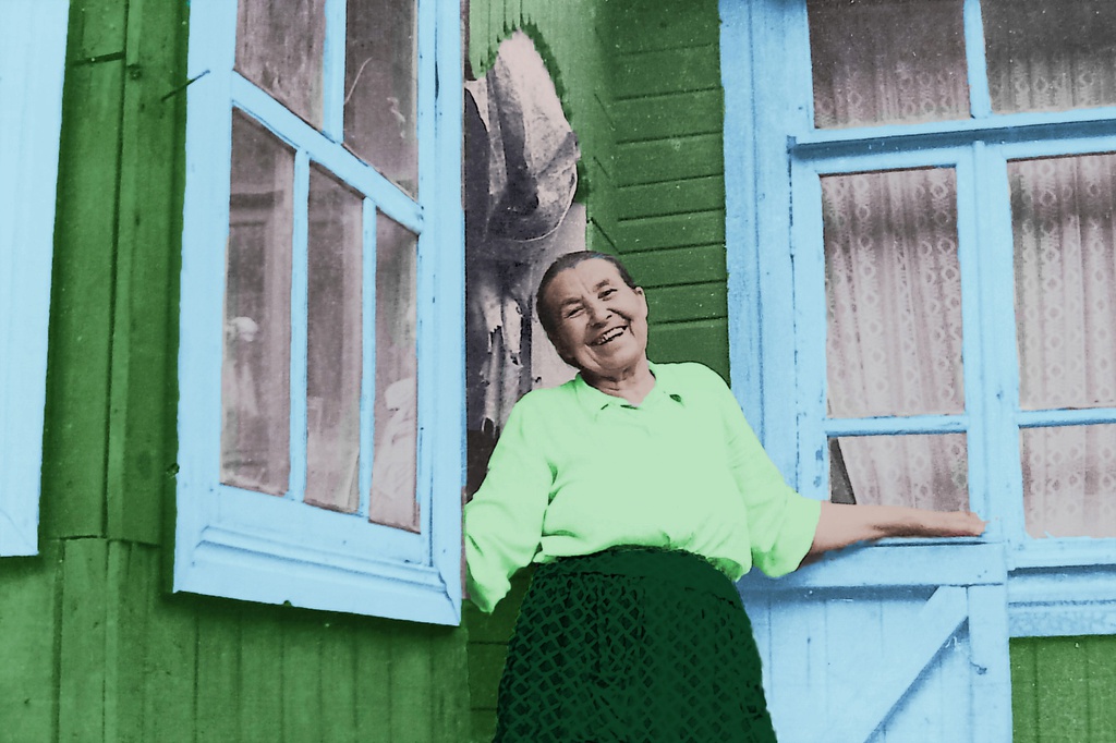 Миланья Чекуненко (Беликова), 1 июля 1968, Краснодарский край, г. Туапсе. Выставки «Раскрашенные фотографии»&nbsp;и&nbsp;«Заигравшие новыми красками» с этой фотографией.Фотография из архива Светланы Ляшенко.&nbsp;