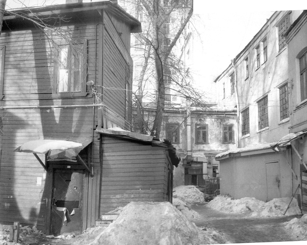 Московские дворы конца 1980-х годов, 1 ноября 1984 - 15 марта 1990, г. Москва. Выставка «Московские дворы» с этой фотографией.
