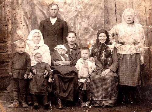 Семья Шадруновых, 1 июля 1929, Воскресенский р-н, дер. Шадрино