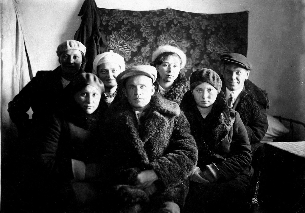 Без названия, 1940 год. Фотография из архива Светланы Александровны Черяевой (Соловьевой).