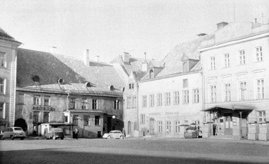 Ратушная площадь в Таллине, июнь - август 1964, Эстонская ССР, г. Таллин. 