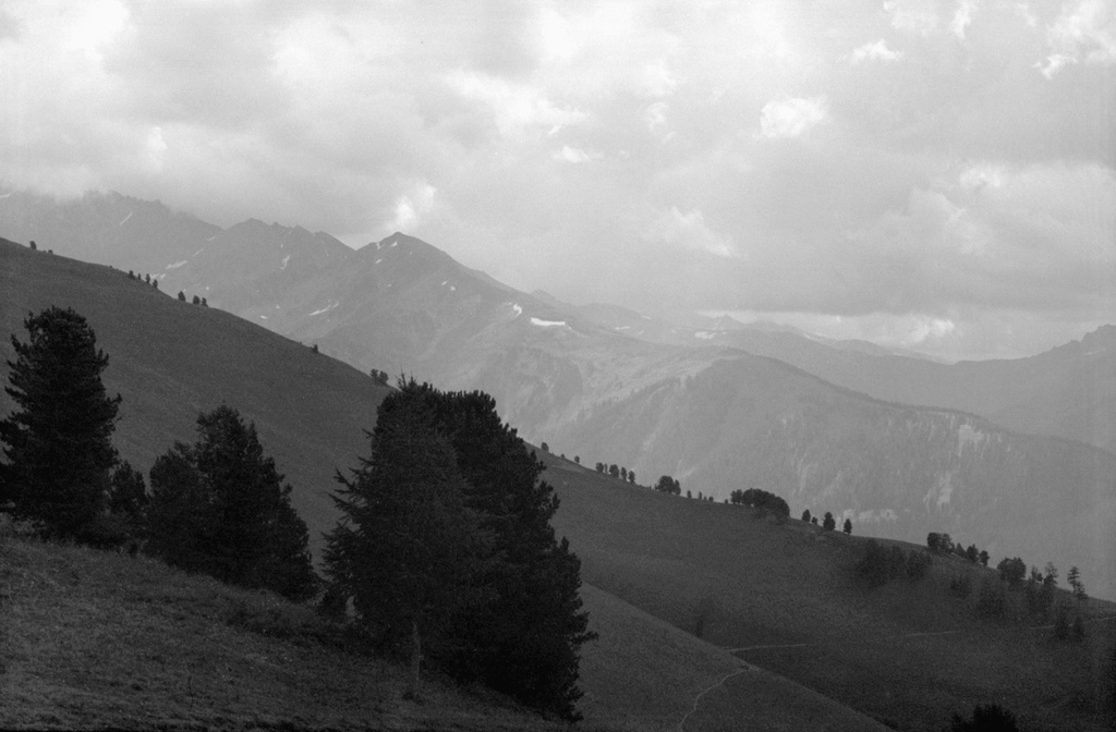 Вид с перевала, 12 августа 1989, Горно-Алтайская АО, Усть-Коксинский р-н. 