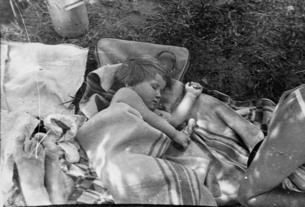 Сон на пикнике, июнь - декабрь 1964, г. Чита. 