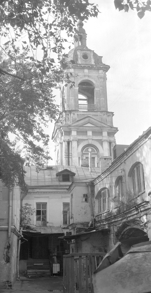 Колокольня церкви Иоанна Предтечи, 1 июня 1991 - 31 августа 1992, г. Москва. 