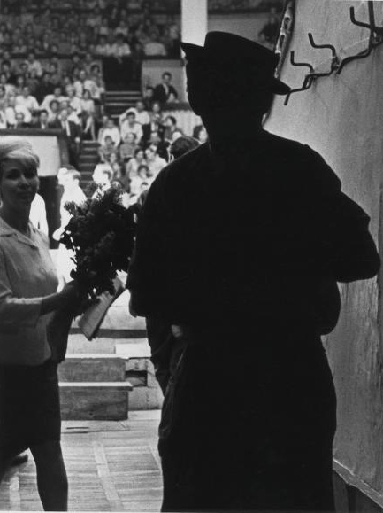 Юрий Никулин, 1963 год, г. Москва. Видео «Делайте, что хотите, но чтобы публика сегодня смеялась» с этой фотографией.