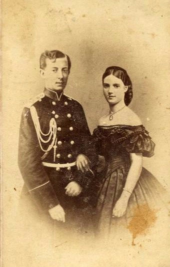 Портрет наследника Николая Александровича с невестой Дагмарой, 1 января 1865 - 12 апреля 1865. Будущая российская императрица Мария Федоровна, супруга Александра III (с 1866 года), мать императора Николая II.&nbsp;