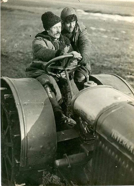 За рулем трактора, 1930-е