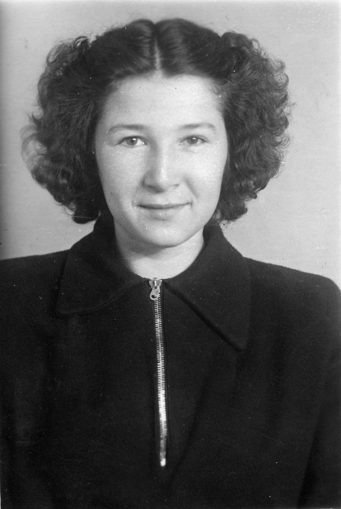 Тамилла Никифорова, 1953 - 1955, г. Москва