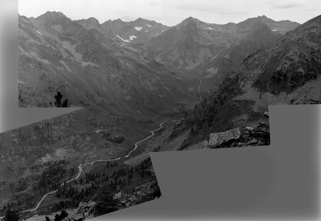 Южный склон хребта Катунские Белки, 20 августа 1989, Горно-Алтайская АО, Усть-Коксинский р-н. Панорама смонтирована из нескольких фотографий.