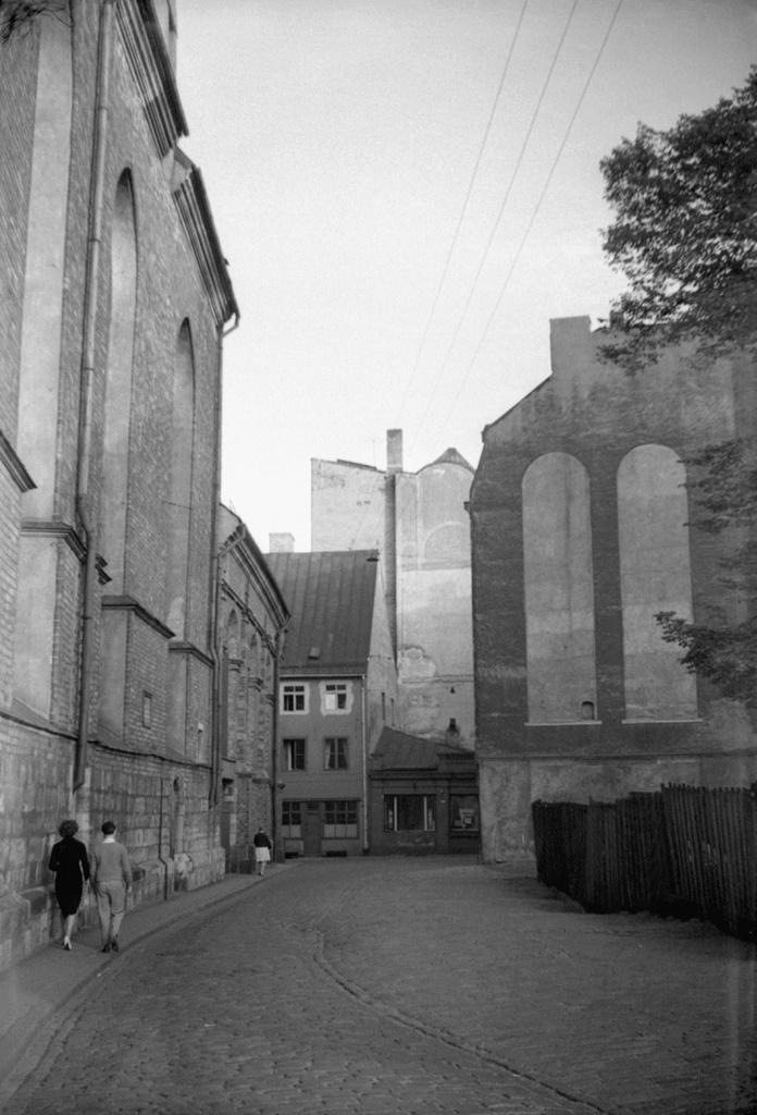 Уголки старой Риги, 1 июня 1963 - 1 октября 1963, г. Рига. Выставка «Прекрасная Прибалтика» с этой фотографией.