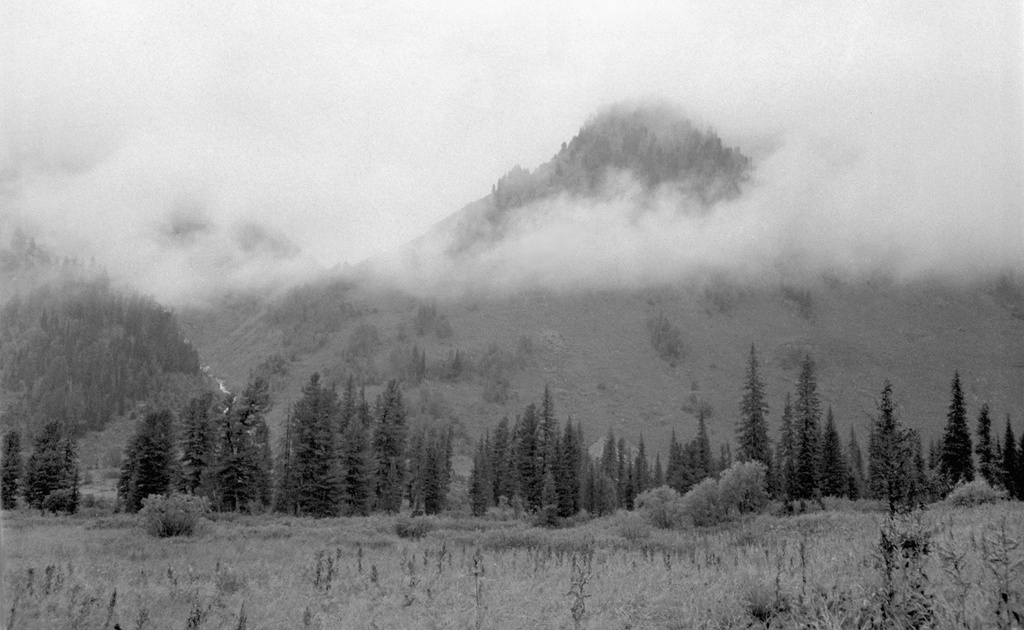 Низкие облака в долине горного Алтая, 21 августа 1989, Горно-Алтайская АО, Усть-Коксинский р-н. 