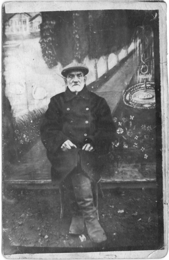 Гавриил Федорович Богданов, 1930 год. Фотография из архива Михаила Сазонова.