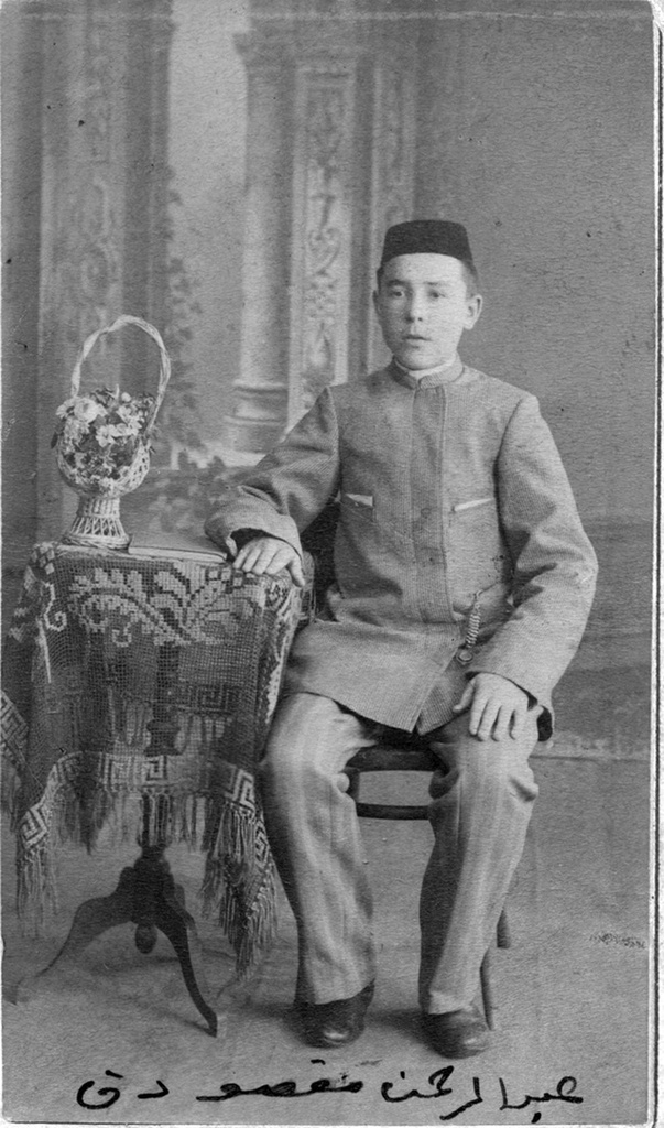 Мужской портрет, 1 января 1890 - 8 октября 1900, г. Казань. Габдуррахман Максудов.