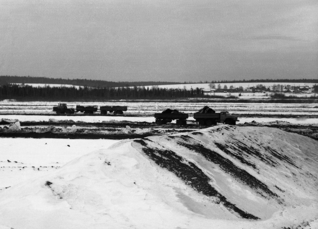 Добыча торфа на Трифановском болоте, 1980 год, Пермская обл., Юсьвинский р-н