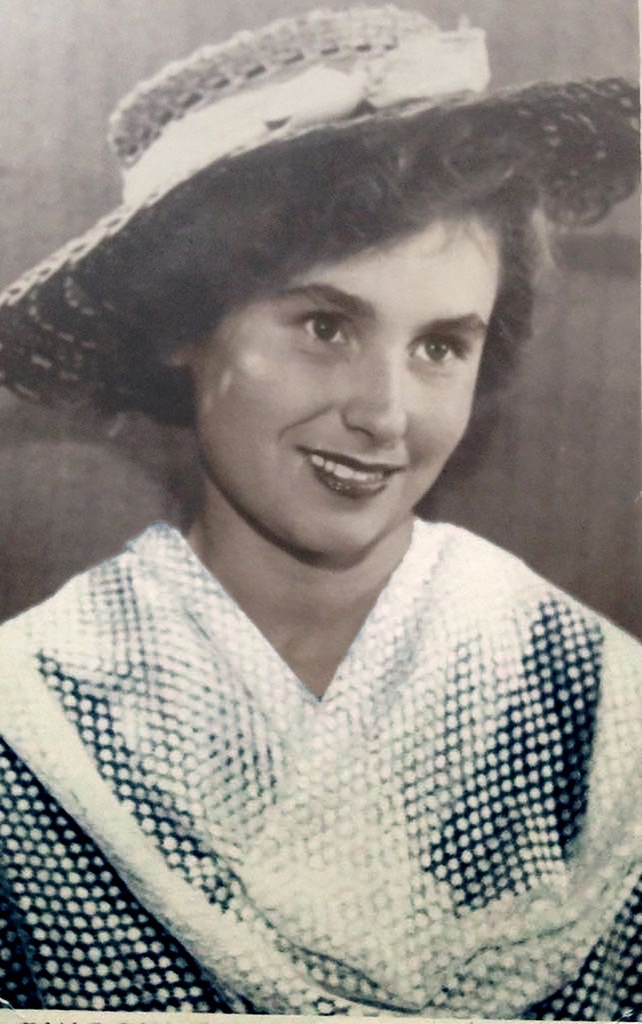 Портрет Риммы Арсентьевны Лисянской, 15 января 1970 - 15 августа 1970. Фотография из архива пользователя סבטלנה.