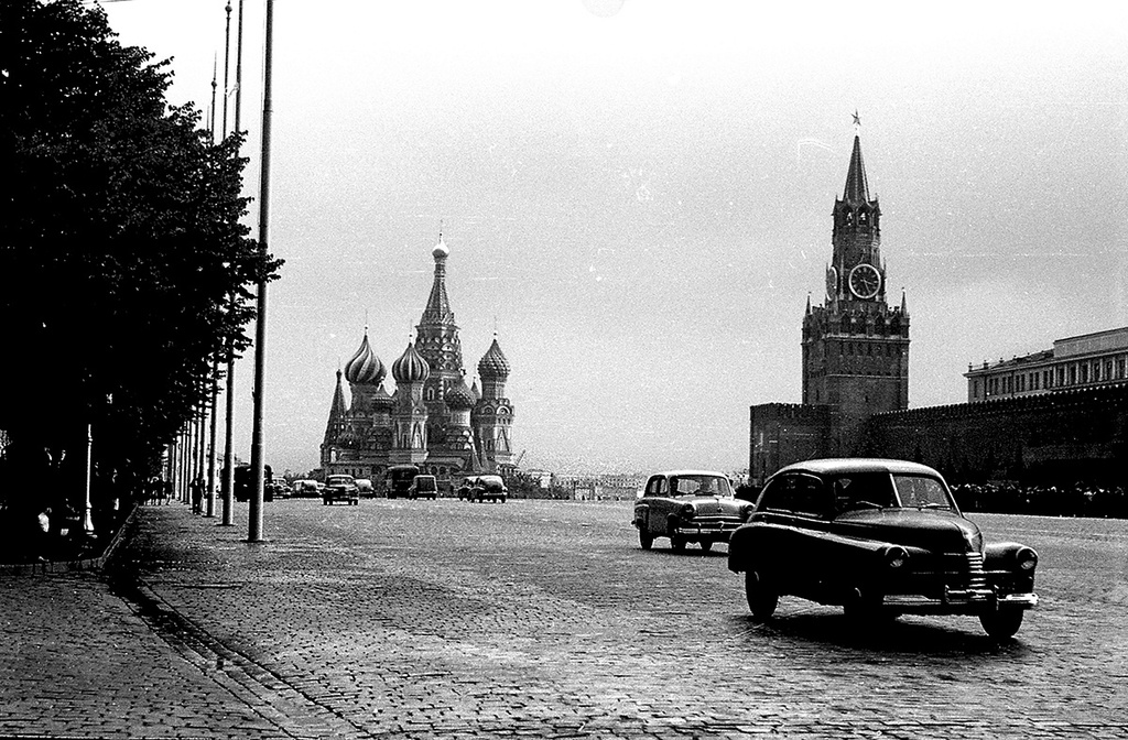 Вид на Храм Василия Блаженного, 1957 год, г. Москва. 