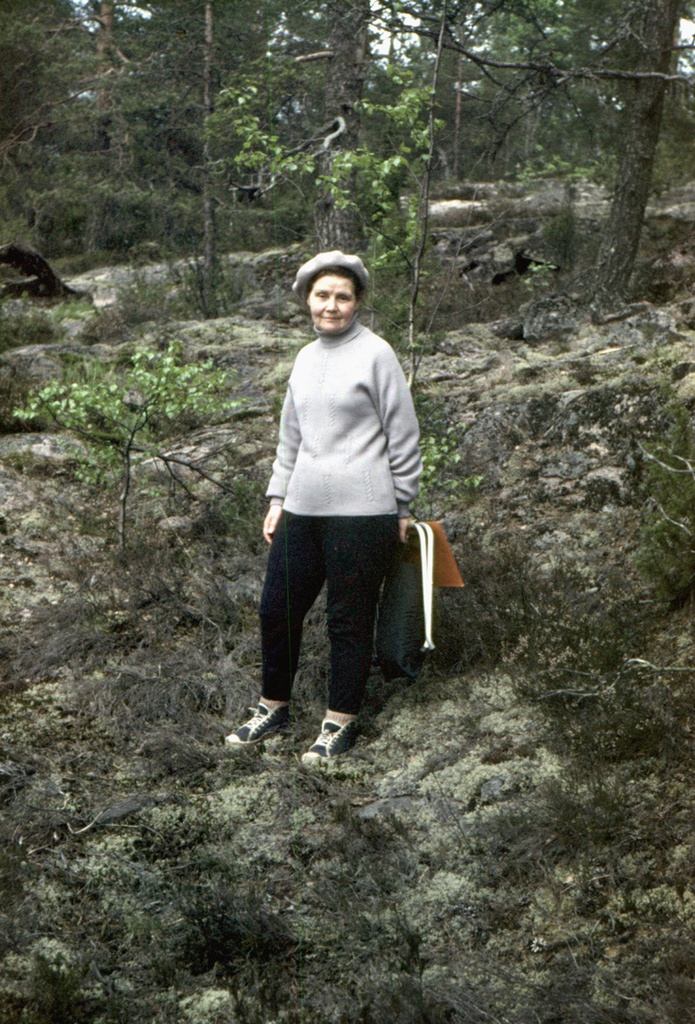 Художница Вера Яснопольская в Карелии, 1 июля 1977 - 30 августа 1977, Карельская АССР, Сортавальский р-н. 