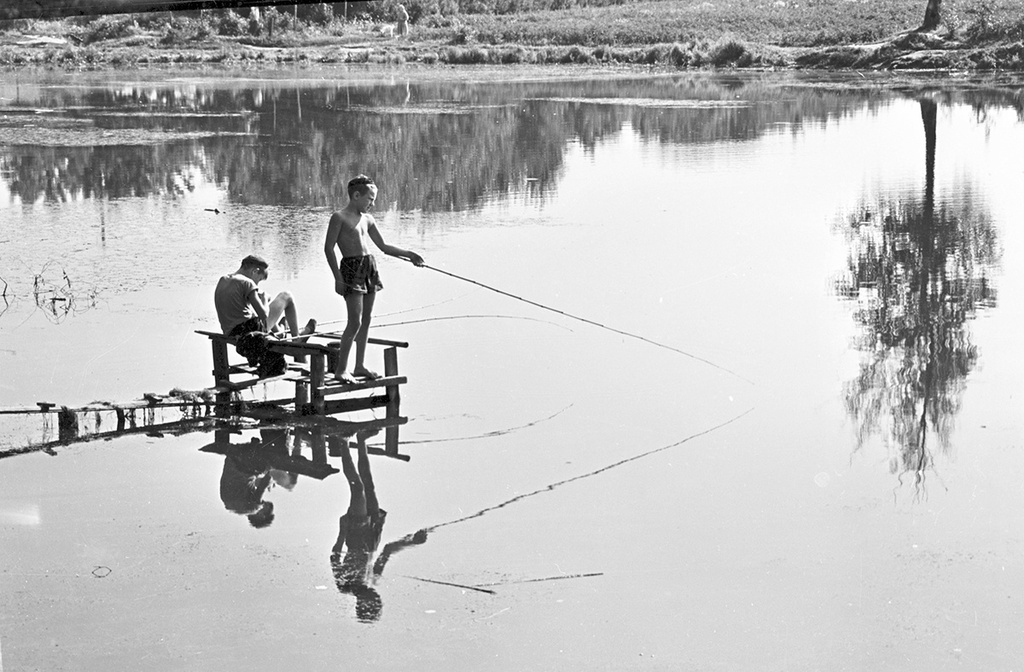 Рыбалка, 1962 год. Выставка «10 лучших фотографий рыбалки» с этим снимком.