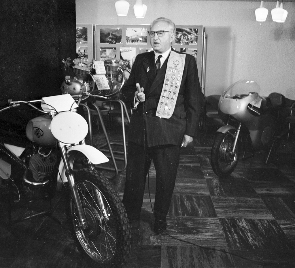Пресс-конференция, посвященная 50-летию советского мотоспорта, 24 июля 1968, г. Москва. Центральной дом журналиста.