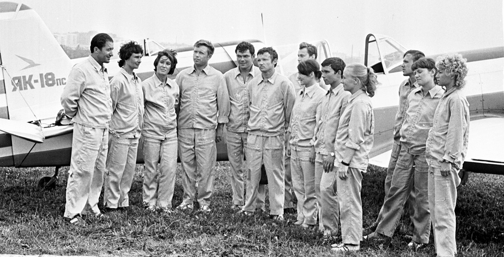 Сборная команда СССР по высшему пилотажу, 1972 год, г. Москва. Тушинский аэродром.