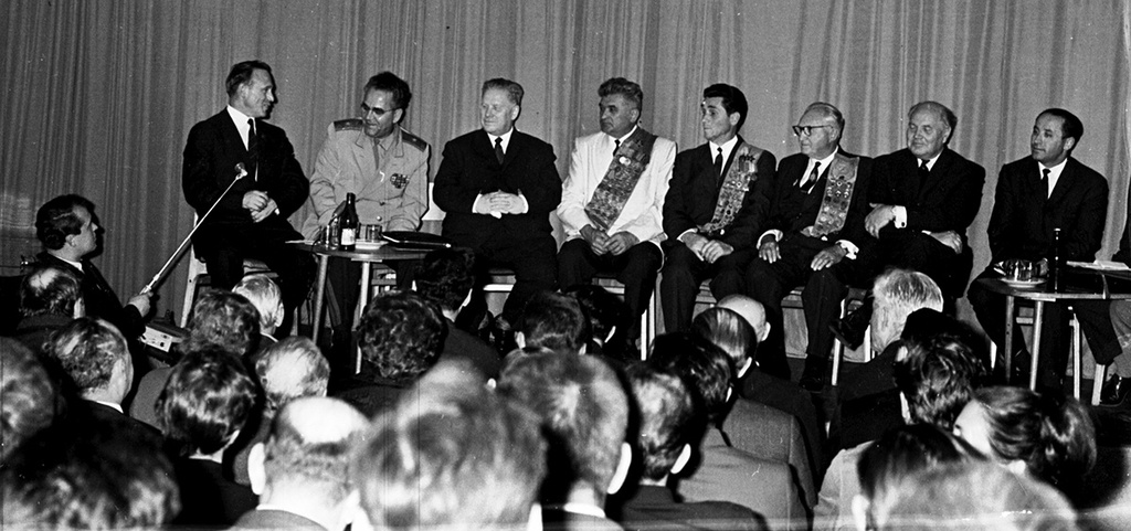 Пресс-конференция, посвященная 50-летию советского мотоспорта, 24 июля 1968, г. Москва. Центральной Дом журналиста.