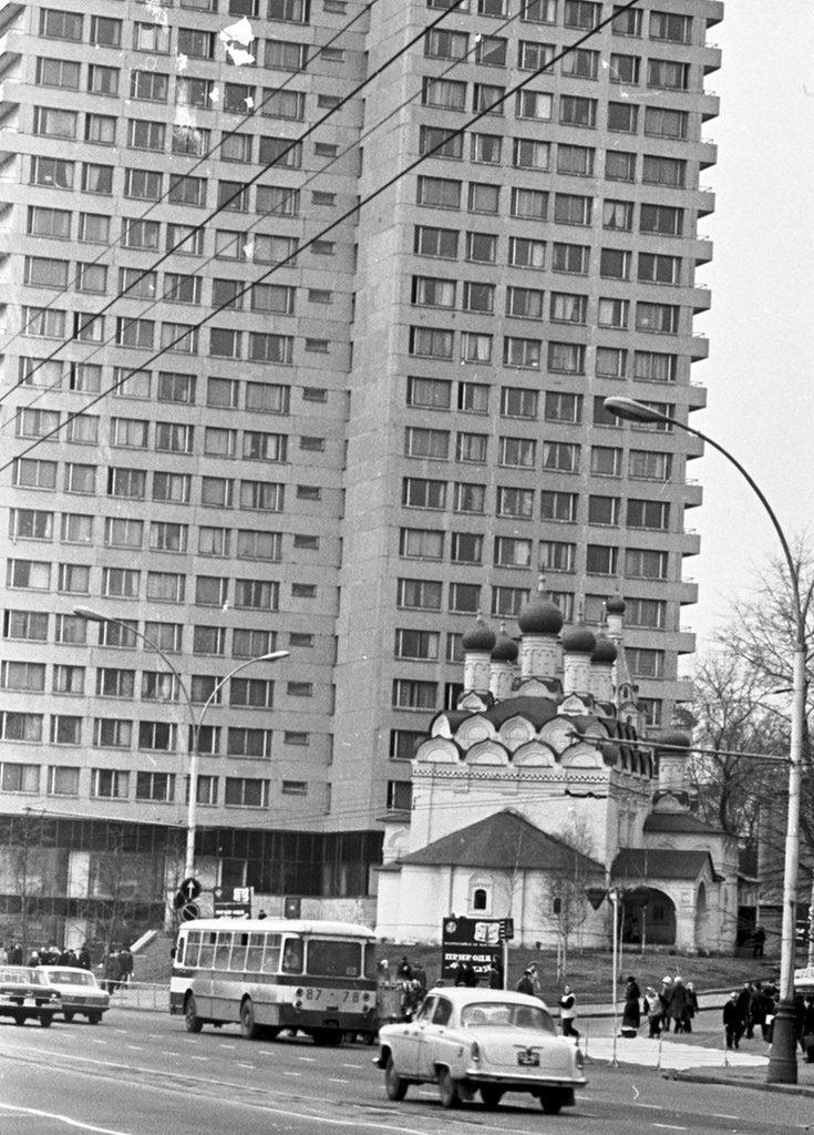 Начало Калининского проспекта, 1968 год, г. Москва. Ныне Новый Арбат.