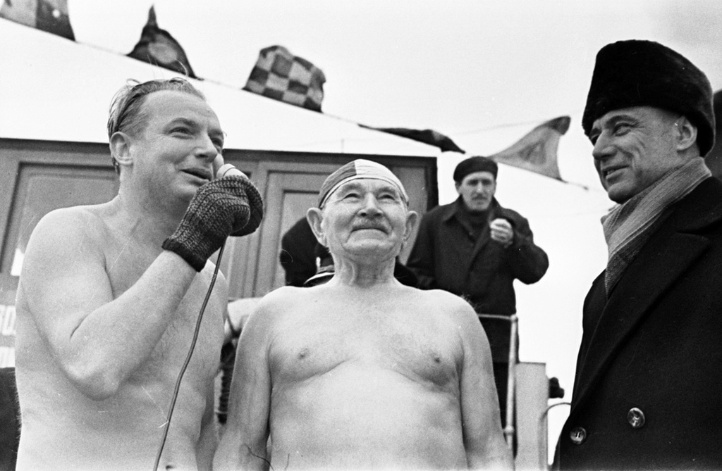 Моржи в ЦПКиО, 1965 год, г. Москва