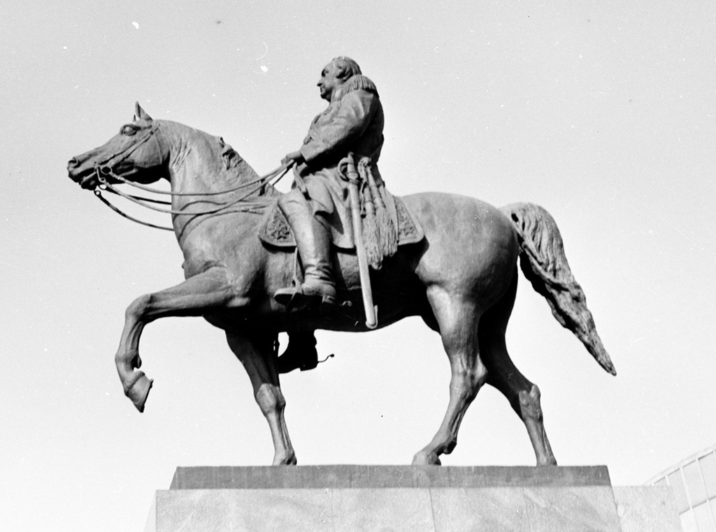 Памятник Михаилу Кутузову, 1973 год, г. Москва