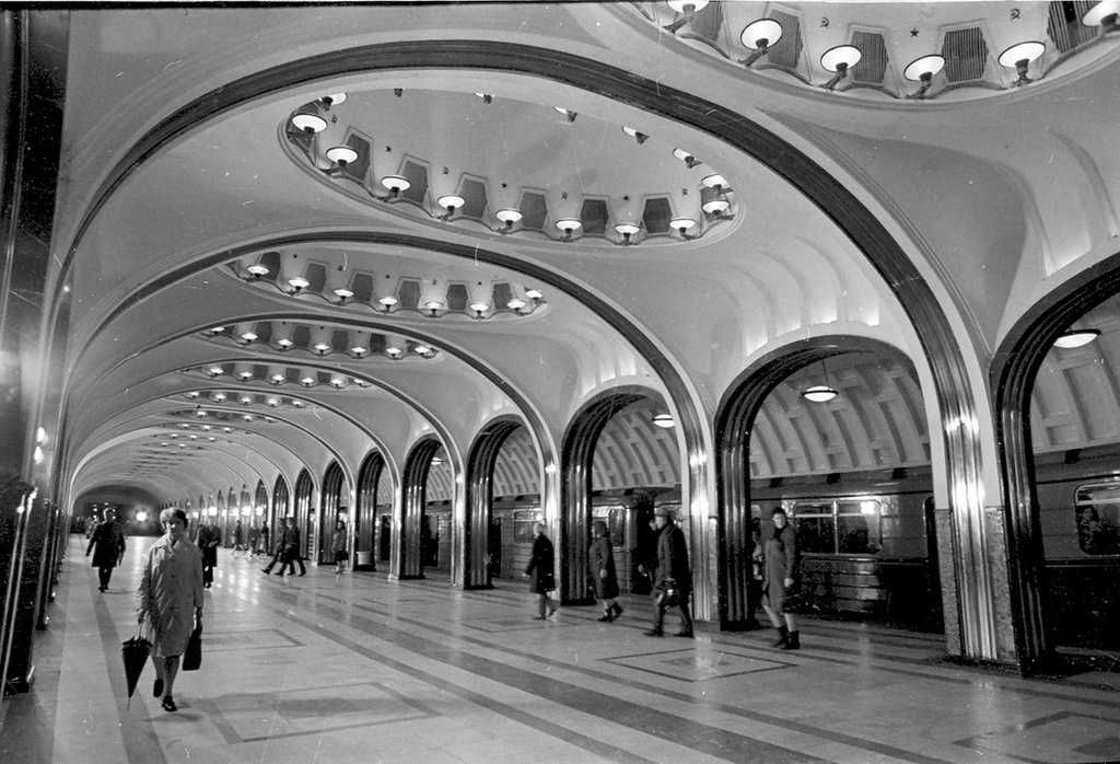 Станция метро Маяковская, 15 апреля 1953, г. Москва. &nbsp;Выставка «Московский метрополитен. Будущее сегодня» с этим снимком.