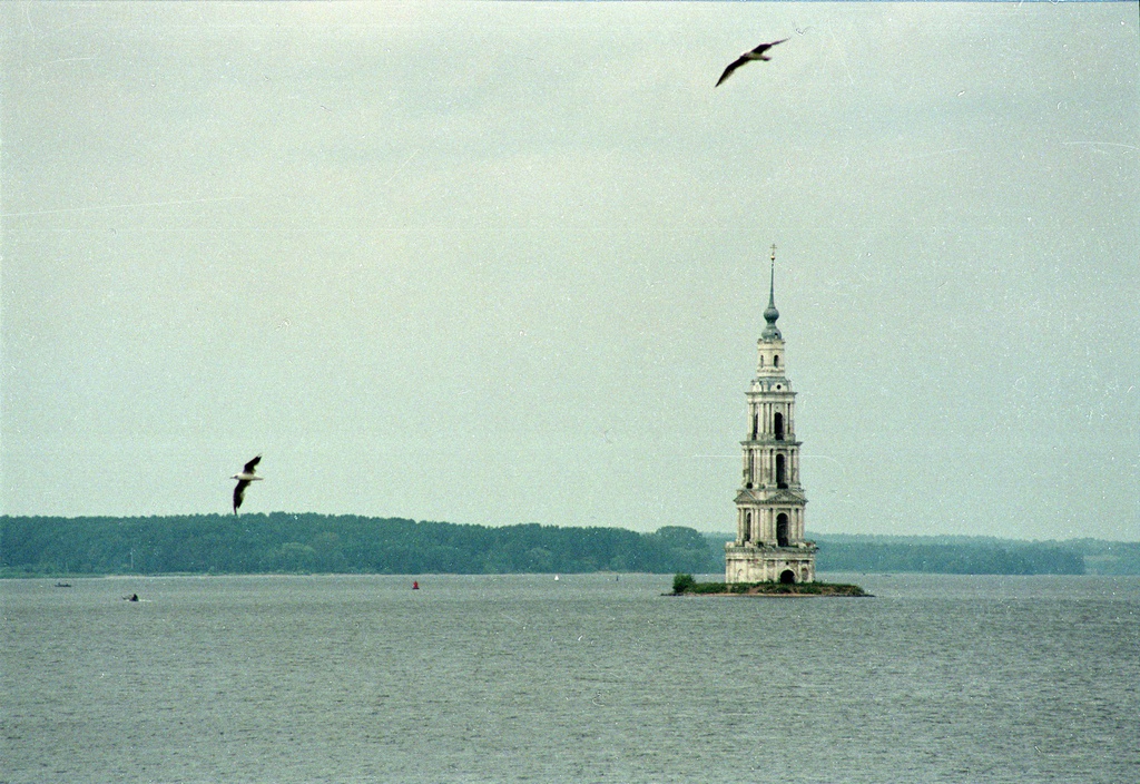 Калязин, 25 августа 1999, Тверская обл., г. Калязин. Фотография из архива Павла Якушкина.