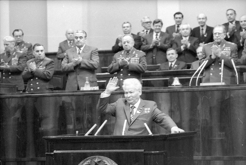 Генеральный секретарь ЦК КПСС Константин Устинович Черненко, 1984 год, г. Москва. Выставка «Обращение к народу» с этой фотографией.